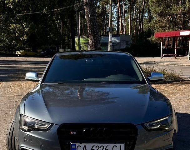 Серый Ауди С5, объемом двигателя 3 л и пробегом 149 тыс. км за 18500 $, фото 1 на Automoto.ua