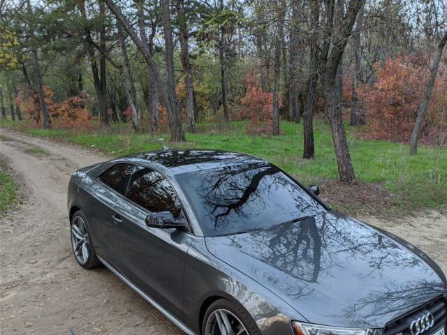 Сірий Ауді S5, об'ємом двигуна 3 л та пробігом 72 тис. км за 27500 $, фото 1 на Automoto.ua