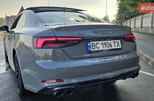 Сірий Ауді S5, об'ємом двигуна 3 л та пробігом 59 тис. км за 33400 $, фото 1 на Automoto.ua