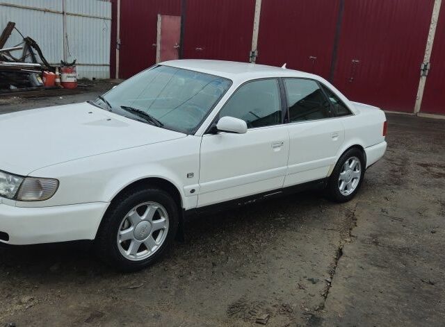 Білий Ауді С6, об'ємом двигуна 2.2 л та пробігом 297 тис. км за 13000 $, фото 1 на Automoto.ua