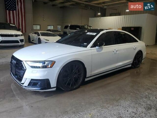 Белый Ауди С8, объемом двигателя 4 л и пробегом 98 тыс. км за 33000 $, фото 1 на Automoto.ua