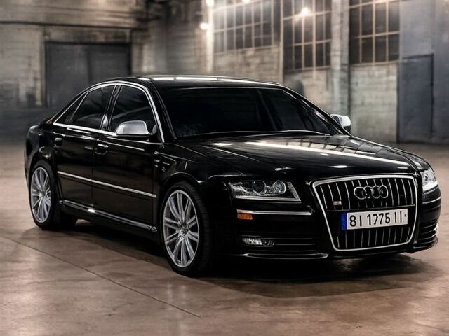 Чорний Ауді S8, об'ємом двигуна 5.2 л та пробігом 328 тис. км за 13500 $, фото 1 на Automoto.ua