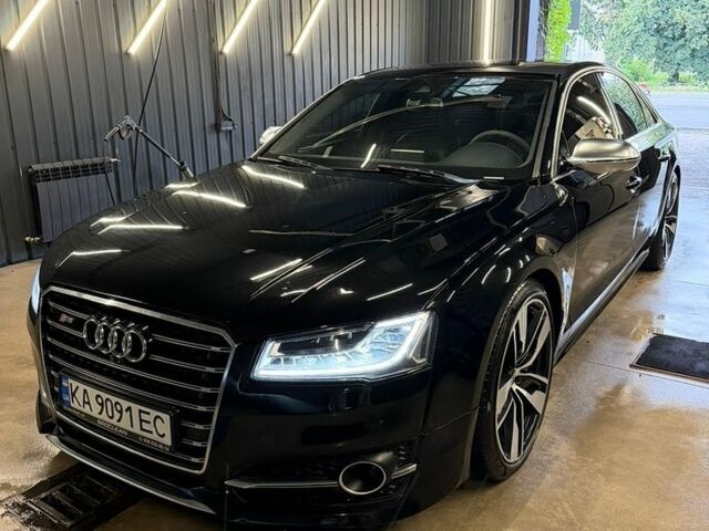 Чорний Ауді S8, об'ємом двигуна 3.99 л та пробігом 215 тис. км за 20500 $, фото 1 на Automoto.ua