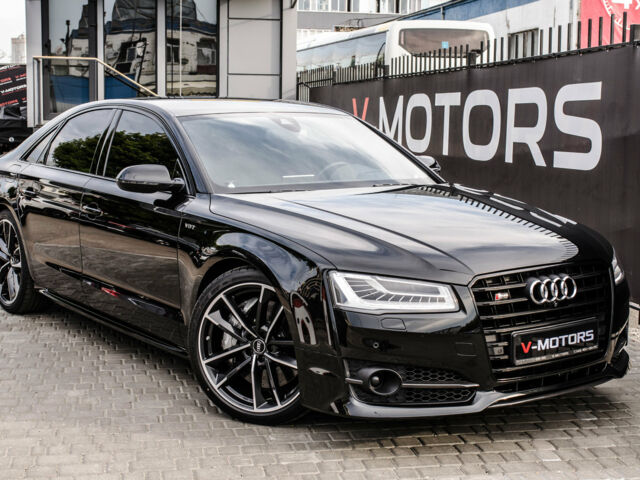 Чорний Ауді S8, об'ємом двигуна 4 л та пробігом 37 тис. км за 117777 $, фото 1 на Automoto.ua
