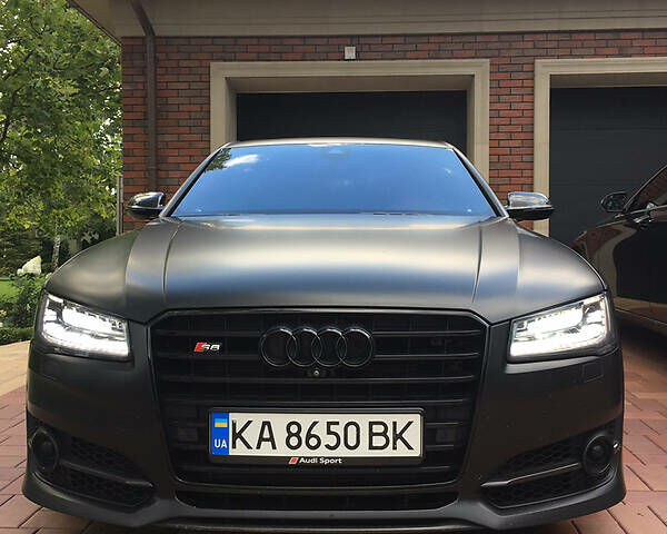 Чорний Ауді S8, об'ємом двигуна 4 л та пробігом 70 тис. км за 77000 $, фото 1 на Automoto.ua