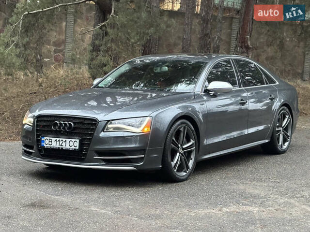 Сірий Ауді S8, об'ємом двигуна 4 л та пробігом 254 тис. км за 19900 $, фото 1 на Automoto.ua