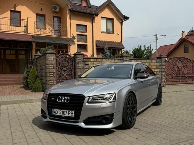 Сірий Ауді S8, об'ємом двигуна 4 л та пробігом 158 тис. км за 50000 $, фото 1 на Automoto.ua