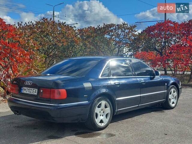 Синий Ауди С8, объемом двигателя 4.17 л и пробегом 348 тыс. км за 9000 $, фото 1 на Automoto.ua