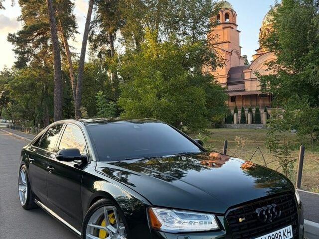 Зелений Ауді S8, об'ємом двигуна 3.99 л та пробігом 140 тис. км за 39999 $, фото 1 на Automoto.ua