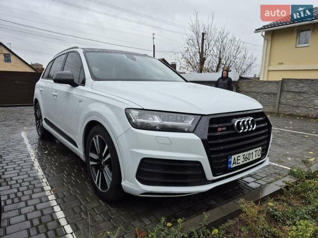 Білий Ауді SQ7, об'ємом двигуна 3.96 л та пробігом 296 тис. км за 44000 $, фото 1 на Automoto.ua