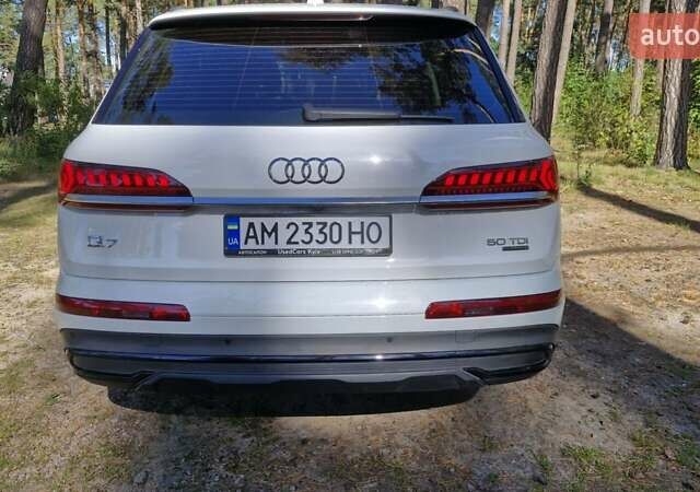 Белый Ауди SQ7, объемом двигателя 3 л и пробегом 91 тыс. км за 68000 $, фото 1 на Automoto.ua