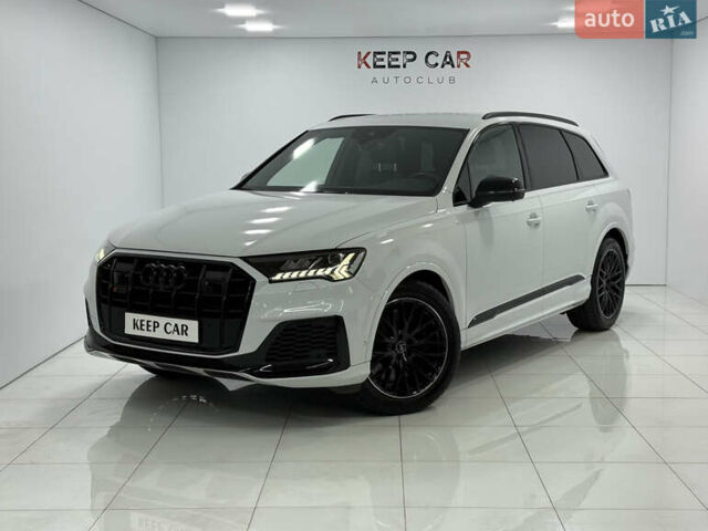 Белый Ауди SQ7, объемом двигателя 4 л и пробегом 62 тыс. км за 67500 $, фото 1 на Automoto.ua