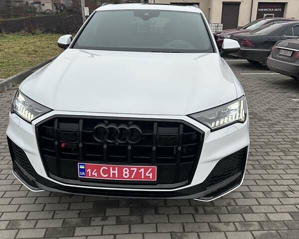 Белый Ауди SQ7, объемом двигателя 4 л и пробегом 53 тыс. км за 67890 $, фото 1 на Automoto.ua