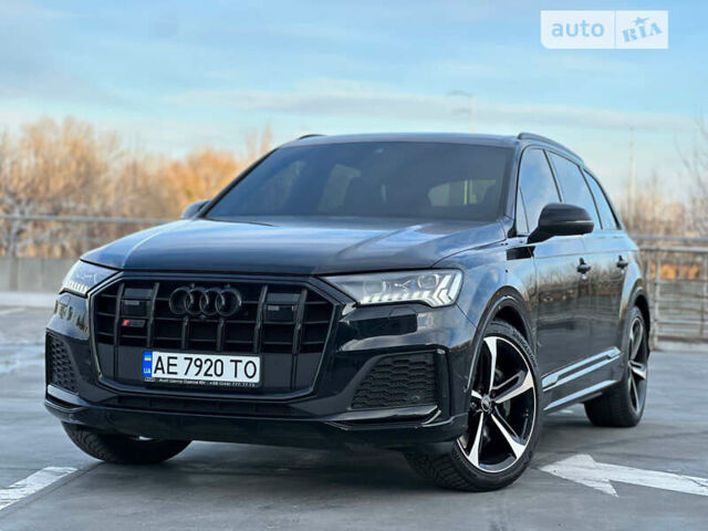 Черный Ауди SQ7, объемом двигателя 4 л и пробегом 67 тыс. км за 89999 $, фото 1 на Automoto.ua