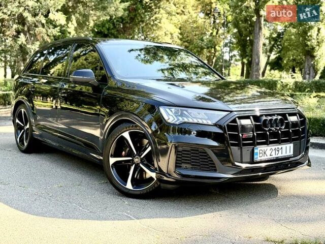 Чорний Ауді SQ7, об'ємом двигуна 4 л та пробігом 70 тис. км за 85950 $, фото 1 на Automoto.ua