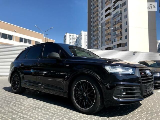 Чорний Ауді SQ7, об'ємом двигуна 4 л та пробігом 2 тис. км за 175000 $, фото 1 на Automoto.ua