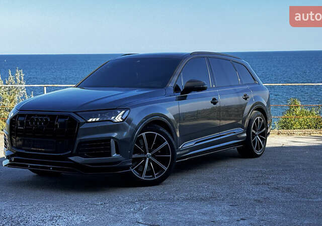 Ауди SQ7, объемом двигателя 4 л и пробегом 65 тыс. км за 73000 $, фото 1 на Automoto.ua