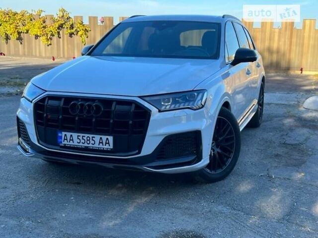 Ауді SQ7, об'ємом двигуна 3.96 л та пробігом 55 тис. км за 120000 $, фото 1 на Automoto.ua