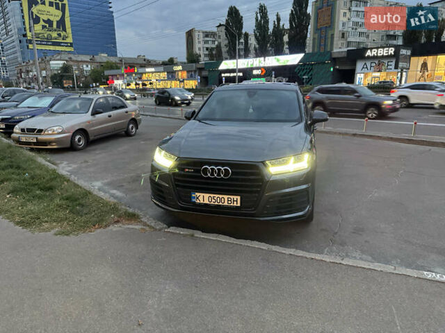 Сірий Ауді SQ7, об'ємом двигуна 3.96 л та пробігом 152 тис. км за 59000 $, фото 1 на Automoto.ua