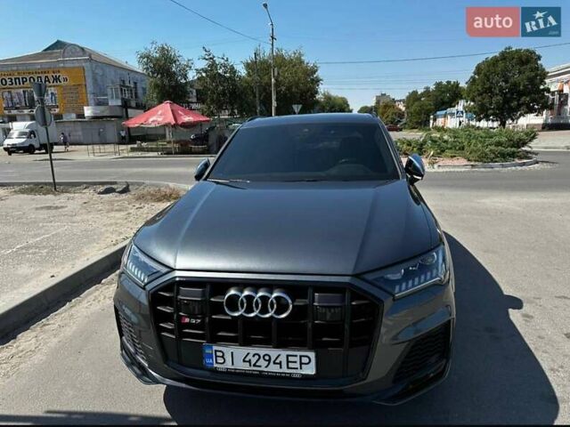 Сірий Ауді SQ7, об'ємом двигуна 3.96 л та пробігом 63 тис. км за 103000 $, фото 1 на Automoto.ua