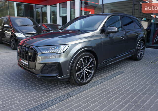 Сірий Ауді SQ7, об'ємом двигуна 3.96 л та пробігом 82 тис. км за 87900 $, фото 1 на Automoto.ua