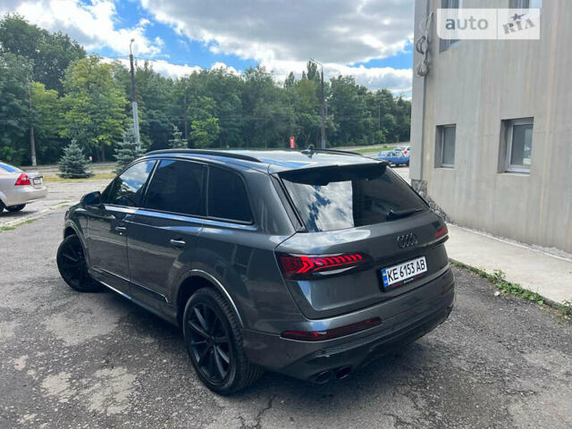 Сірий Ауді SQ7, об'ємом двигуна 4 л та пробігом 35 тис. км за 99000 $, фото 1 на Automoto.ua