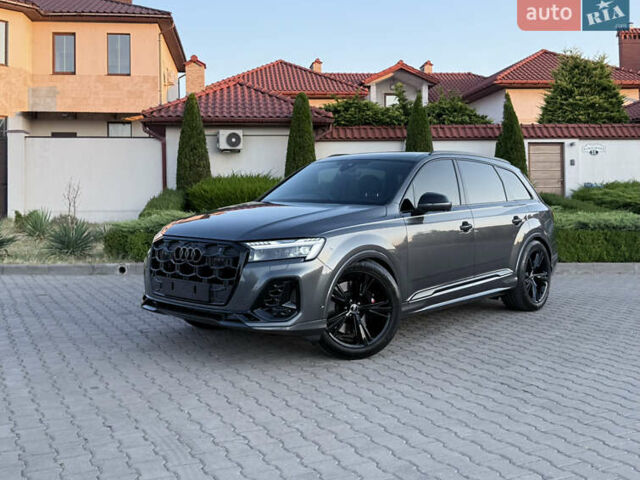 Серый Ауди SQ7, объемом двигателя 4 л и пробегом 1 тыс. км за 115900 $, фото 1 на Automoto.ua