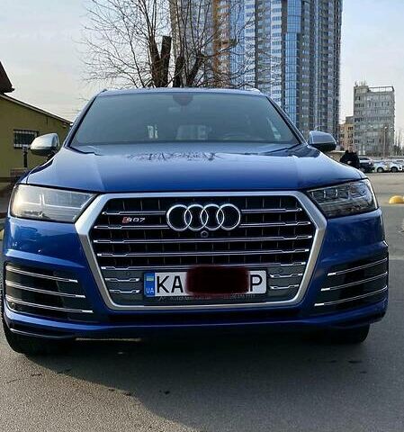 Синий Ауди SQ7, объемом двигателя 4 л и пробегом 65 тыс. км за 76000 $, фото 1 на Automoto.ua