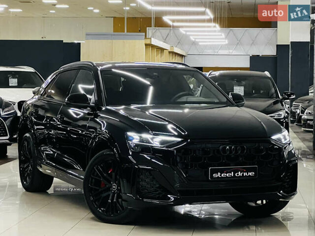 Чорний Ауді SQ8, об'ємом двигуна 4 л та пробігом 9 тис. км за 141999 $, фото 1 на Automoto.ua
