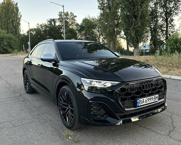 Чорний Ауді SQ8, об'ємом двигуна 4 л та пробігом 16 тис. км за 109000 $, фото 1 на Automoto.ua
