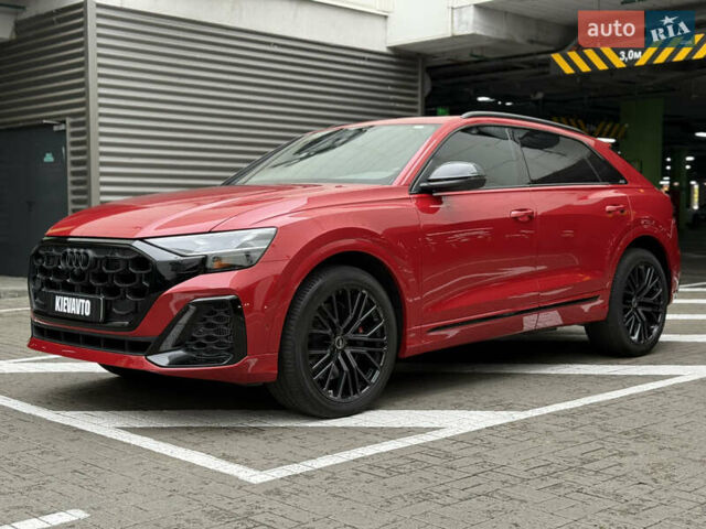 Красный Ауди SQ8, объемом двигателя 4 л и пробегом 5 тыс. км за 93000 $, фото 1 на Automoto.ua