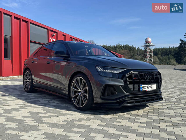 Серый Ауди SQ8, объемом двигателя 4 л и пробегом 92 тыс. км за 83400 $, фото 1 на Automoto.ua