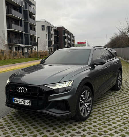 Серый Ауди SQ8, объемом двигателя 4 л и пробегом 98 тыс. км за 73000 $, фото 1 на Automoto.ua