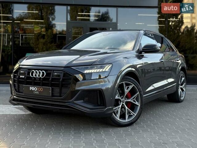 Серый Ауди SQ8, объемом двигателя 4 л и пробегом 92 тыс. км за 82000 $, фото 1 на Automoto.ua