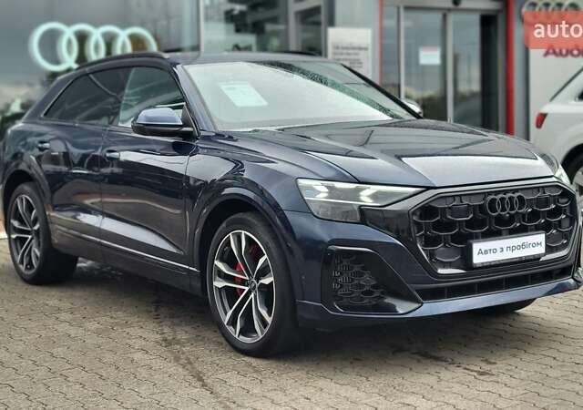Ауди SQ8 2025 в Хмельницком на Automoto.ua Синий Ауди SQ8, объемом двигателя 4 л и пробегом 15 тыс. км за 143000 $, фото 1 на Automoto.ua