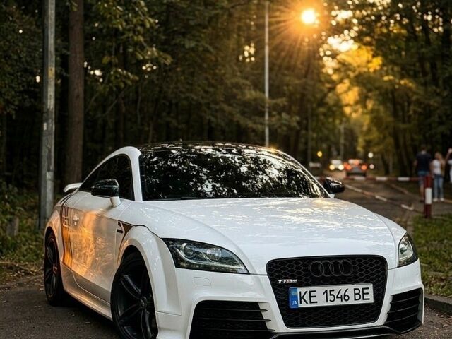 Білий Ауді TT, об'ємом двигуна 2 л та пробігом 97 тис. км за 15500 $, фото 1 на Automoto.ua