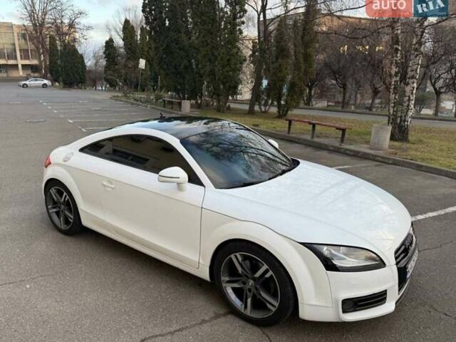 Білий Ауді TT, об'ємом двигуна 1.98 л та пробігом 184 тис. км за 13800 $, фото 1 на Automoto.ua