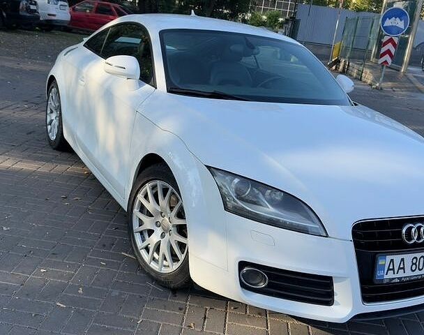 Белый Ауди ТТ, объемом двигателя 1.98 л и пробегом 125 тыс. км за 13900 $, фото 1 на Automoto.ua