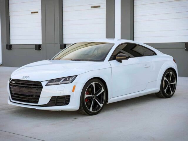 Білий Ауді TT, об'ємом двигуна 2 л та пробігом 56 тис. км за 6900 $, фото 1 на Automoto.ua