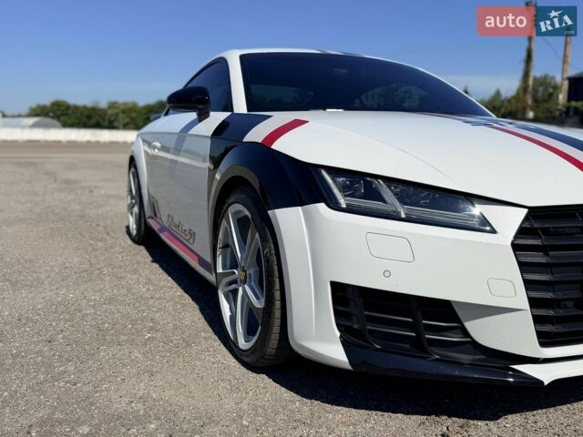 Белый Ауди ТТ, объемом двигателя 1.98 л и пробегом 93 тыс. км за 29900 $, фото 1 на Automoto.ua