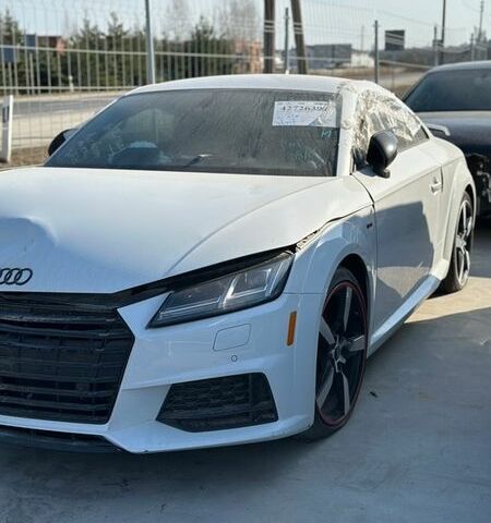 Белый Ауди ТТ, объемом двигателя 1.98 л и пробегом 79 тыс. км за 21000 $, фото 1 на Automoto.ua