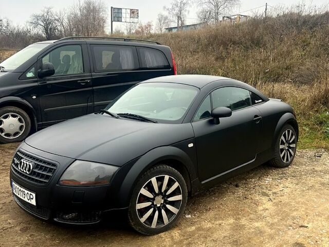 Черный Ауди ТТ, объемом двигателя 1.8 л и пробегом 280 тыс. км за 6500 $, фото 1 на Automoto.ua