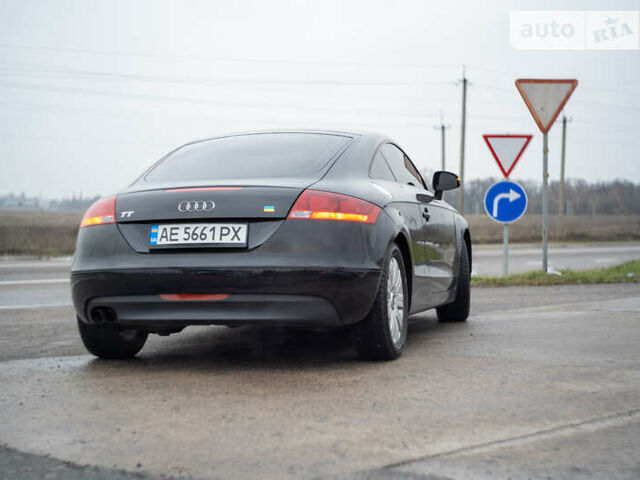 Черный Ауди ТТ, объемом двигателя 2 л и пробегом 165 тыс. км за 11000 $, фото 1 на Automoto.ua