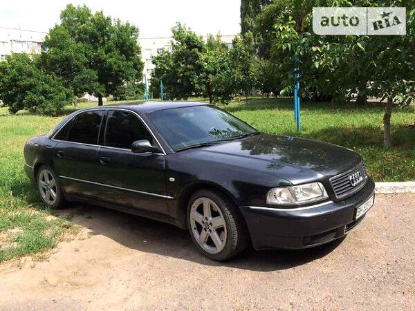 Чорний Ауді TT, об'ємом двигуна 4.2 л та пробігом 232 тис. км за 7700 $, фото 1 на Automoto.ua