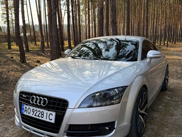 Сірий Ауді TT, об'ємом двигуна 2 л та пробігом 315 тис. км за 9700 $, фото 1 на Automoto.ua