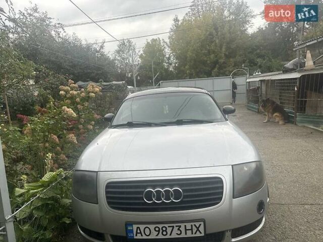 Серый Ауди ТТ, объемом двигателя 1.8 л и пробегом 190 тыс. км за 4999 $, фото 1 на Automoto.ua