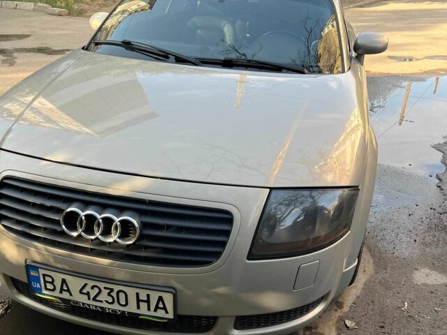 Серый Ауди ТТ, объемом двигателя 1.8 л и пробегом 126 тыс. км за 5500 $, фото 1 на Automoto.ua