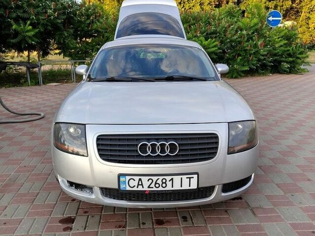 Сірий Ауді TT, об'ємом двигуна 1.78 л та пробігом 341 тис. км за 5000 $, фото 1 на Automoto.ua
