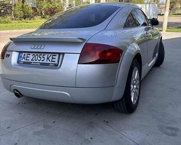 Сірий Ауді TT, об'ємом двигуна 1.8 л та пробігом 207 тис. км за 6000 $, фото 1 на Automoto.ua