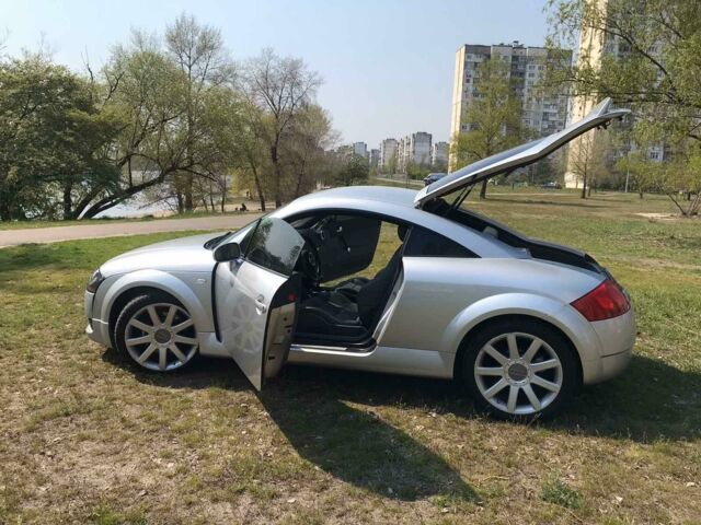 Сірий Ауді TT, об'ємом двигуна 1.8 л та пробігом 97 тис. км за 6900 $, фото 1 на Automoto.ua